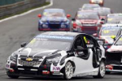FIA WTCC: Nykjaer and Nash shares victories image