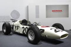 Tokyo 2013: Honda celebrates F1 return and birth anniversary of founder with RA271 display image