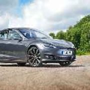 Tesla Model S 100D revealed with 539 km range image