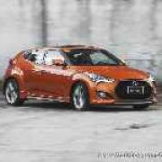 2017 Hyundai Veloster Turbo DCT image