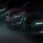 Honda to release plug-in hybrid, EV versions of the Clarity image