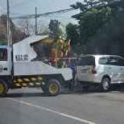 MMDA begins towing obstructions on streets in Cubao image