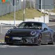 Spied: 'Wingless' Porsche 911 GT3 spotted at the Nurburgring image