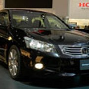 2008 Honda Accord earns accolades for safety image