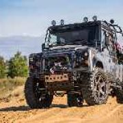 V8-powered Project Viper is a tricked-out Land Rover Defender image
