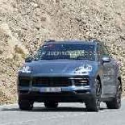 Spied: 2018 Porsche Cayenne seen with no disguise image