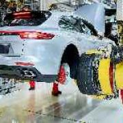 2018 Porsche Panamera Sport Turismo production begins image