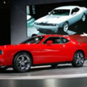 Chrysler introduces 2009 Dodge Challenger lineup image