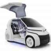 Toyota i-Ride Concept is a wheelchair-friendly city runaround image