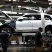 BMW gives early glimpse of X7 on the production line image