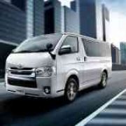 2018 Toyota HiAce gets 2.8-liter turbo-diesel upgrade image