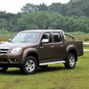 Mazda unveils BT50 pickup image