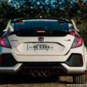 Man tells wife they're buying a 2018 Honda Civic, but it was really a Type R image