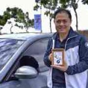 Filipino BMW enthusiast awarded 'Friend of the Marque' image