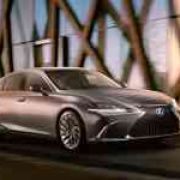 2018 Lexus ES goes longer, wider, bolder for its seventh generation image