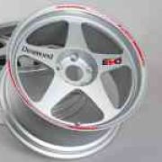 Desmond's new Regamaster Evo II wheel is one awesome 90's throwback image