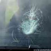 Congress approves bill to penalize throwing objects at vehicles image