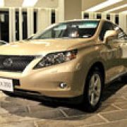 Lexus unveils the RX350 image