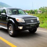 Ford launches the new Everest image