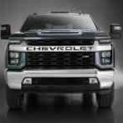2020 Chevrolet Silverado HD looks as brutish and bulky as ever image