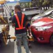 Park illegally, get up to PhP 4000 in fines from MMDA image