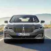 My grill's bigger than yours: 2019 BMW 7 Series revealed image