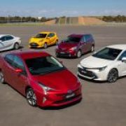 Toyota grants 24,000 license-free patents for EV push image