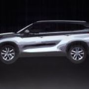 Next-gen 2020 Toyota Highlander to debut soon image