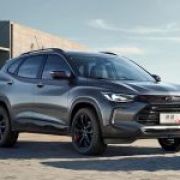 This 2020 Tracker is Chevrolet's new mini crossover SUV image