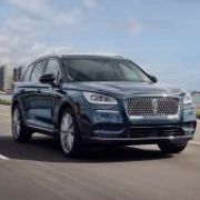 2020 Lincoln Corsair is the well-dressed runt of the Navigator family image