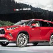 2020 Toyota Highlander looks like a bigger, bolder RAV4 image