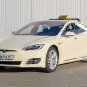 No more &ldquo;kontrata&rdquo;: Thanks to Tesla, your future taxi may be driverless image