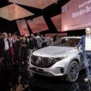 BMW&rsquo;s farewell to outgoing Daimler CEO is all sorts of great image