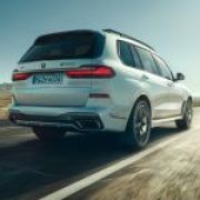 M50i variants of BMW X5, X7 prove big powerful SUVs are still cool image