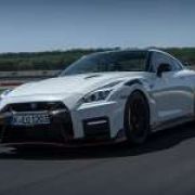 2020 Nissan GT-R NISMO shows off its track potential image