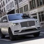 Lincoln deletes some bling from 2020 Navigator image