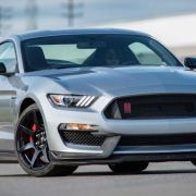 2020 Mustang Shelby GT350R receives GT500 goodies image