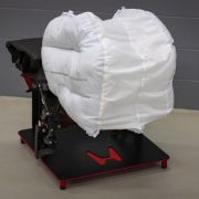 Honda's four-chamber airbag system improves head protection image