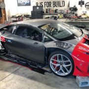 Someone is building the world's only 6-speed manual Huracan image