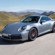 Porsche is bringing back manual gearbox for 911 Carrera image