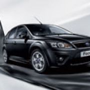 Ford introduces upgraded Focus line-up for 2010 image