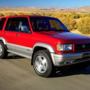 This "Isuzu Trooper" gets VTEC Turbo and SH-AWD image