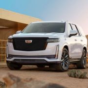 2020 Cadillac Escalade is the king of bling, gets diesel V6 image
