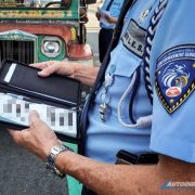 LTO now catching vehicles with silly blinking taillights image