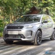 2020 Land Rover Discovery Sport D150 R Dynamic image