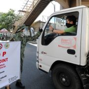 DILG to barangays: remove all checkpoints on national highways image