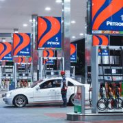 SMC to sell fresh vegetables, frozen meat at Petron stations image