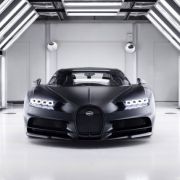 Bugatti back at it, resumes Chiron, Divo hypercar production image