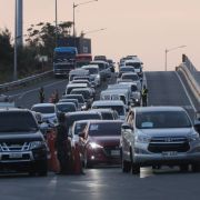MMDA: Bring your company ID, COE to cross checkpoints image
