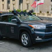 Amazon wants to buy an autonomous car company image
